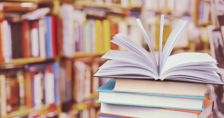 koty--ksi----ki-i-kreatywno------luty-z-cukierkiem-auto-6178